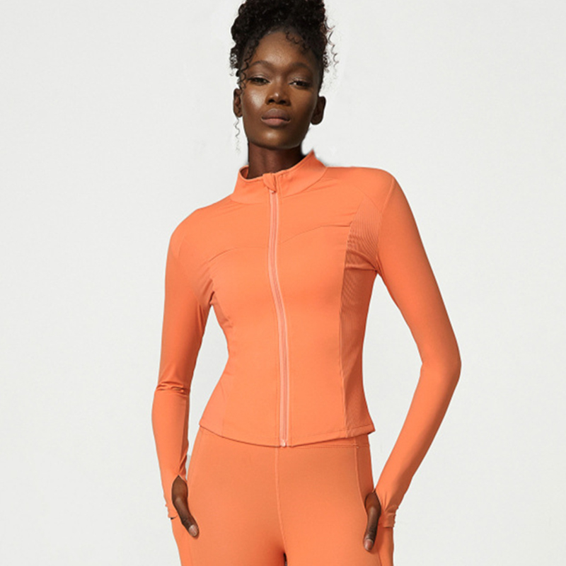 Sports personnalisés pour femmes Running Yoga Workout à manches longues Athletic Thumb Hole Zip Tops